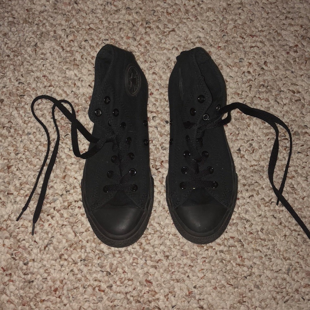 black converse chuck taylor